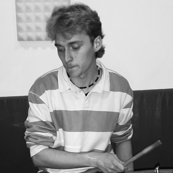 Elias Purfürst: Drums Elias Purfürst